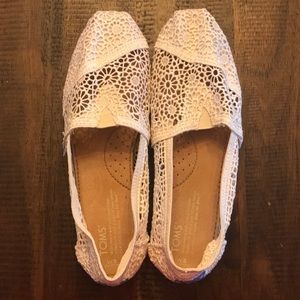 TOMS Classic Crochet Slip On